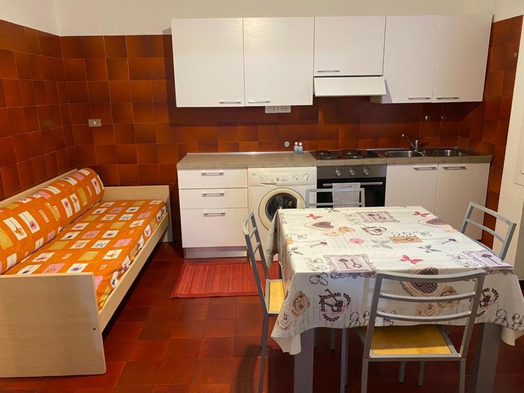 Res Falena Padova Luaran gambar